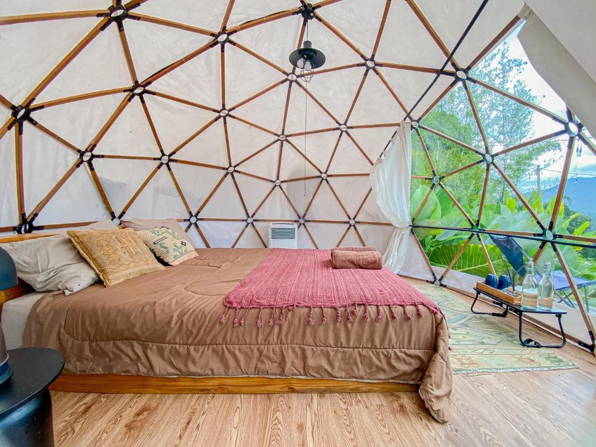 ホテル Cloud Hills Glamping Kintamani エクステリア 写真