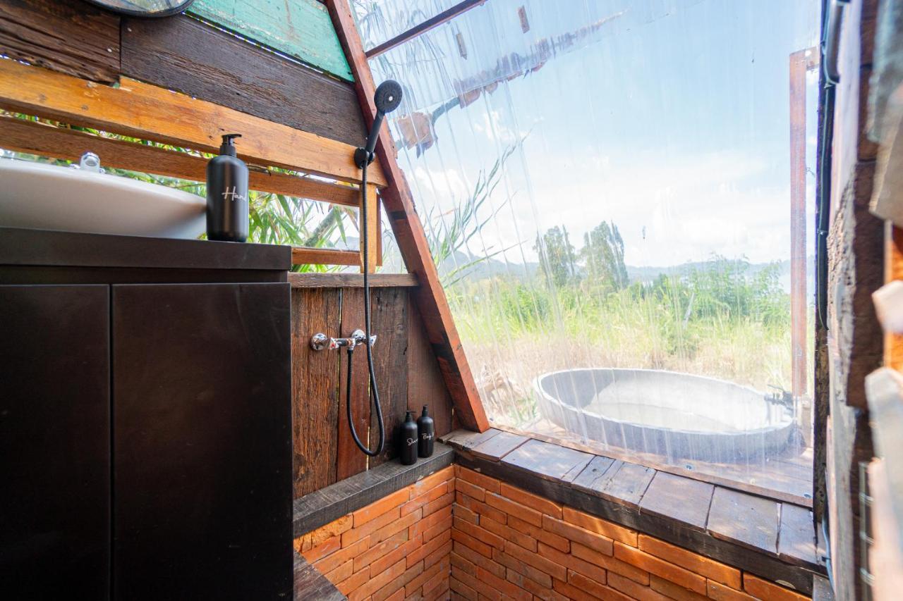 ホテル Cloud Hills Glamping Kintamani エクステリア 写真