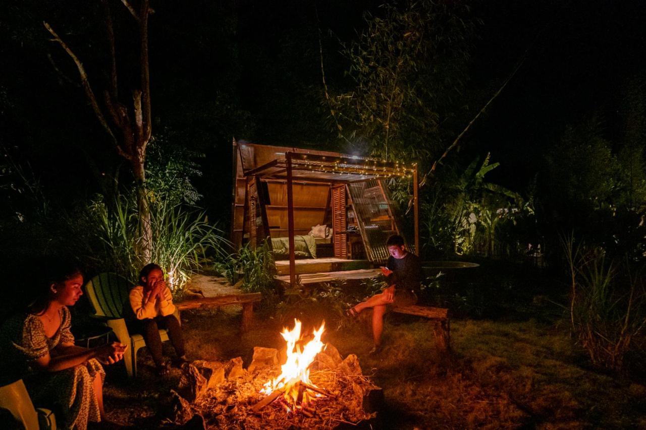 ホテル Cloud Hills Glamping Kintamani エクステリア 写真